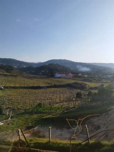 Moradia para restaurar em Melgaço, Viana do Castelo