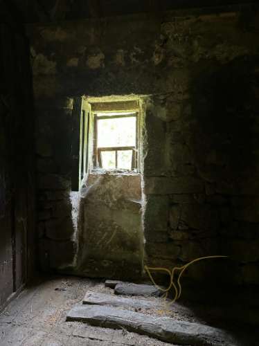 Moradia para restauro em Castro Laboreiro, Viana do Castelo