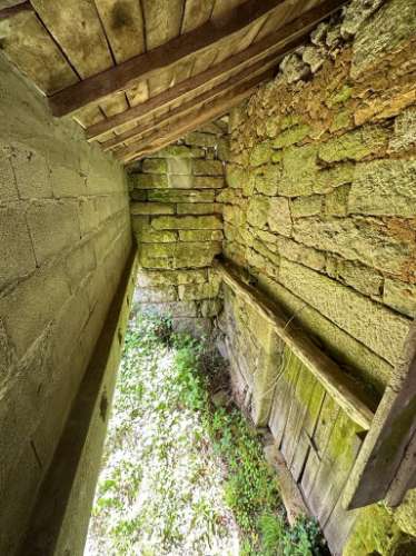 Moradia para restauro em Castro Laboreiro, Viana do Castelo