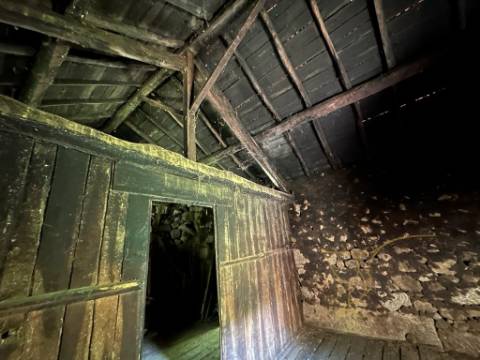 Moradia para restauro em Castro Laboreiro, Viana do Castelo