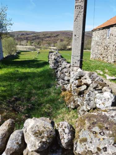 Moradia para restauro em Castro Laboreiro, Viana do Castelo