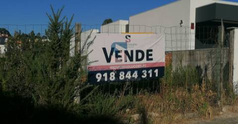 Terreno urbano com 665 m2 para construção de moradia