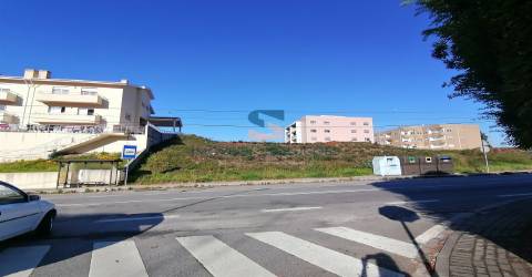 Terreno urbano com 350 m2 para construção de moradia, Valongo