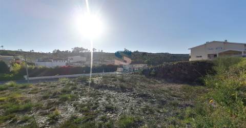 Terreno urbano com 350 m2 para construção de moradia, Valongo