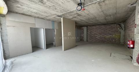 Loja  Arrendamento em Glória e Vera Cruz,Aveiro