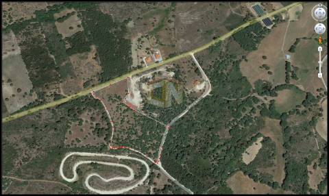 Vende-se Terreno com 27000 m2 junto ao Sabugal