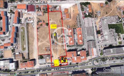 Terreno urbano em Setúbal.