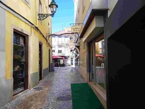 Zona histórica de Setúbal, Prédio com projeto aprovado com 5 frações