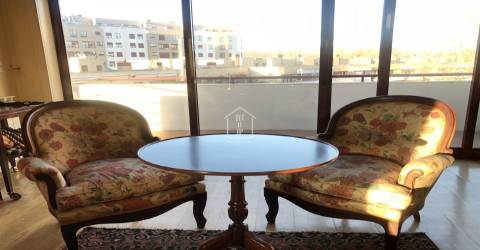 Apartamento T4+1 com garagem para 4 carros