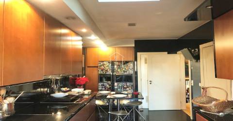 Apartamento T4+1 com garagem para 4 carros