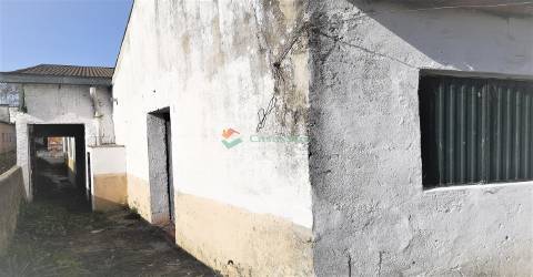 Armazém  Venda em Alcanena e Vila Moreira,Alcanena