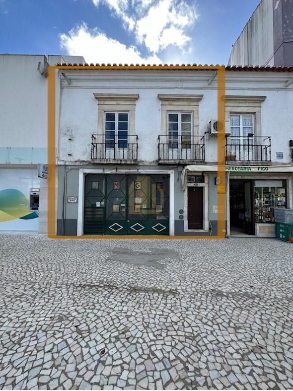 Prédio no centro de Estremoz