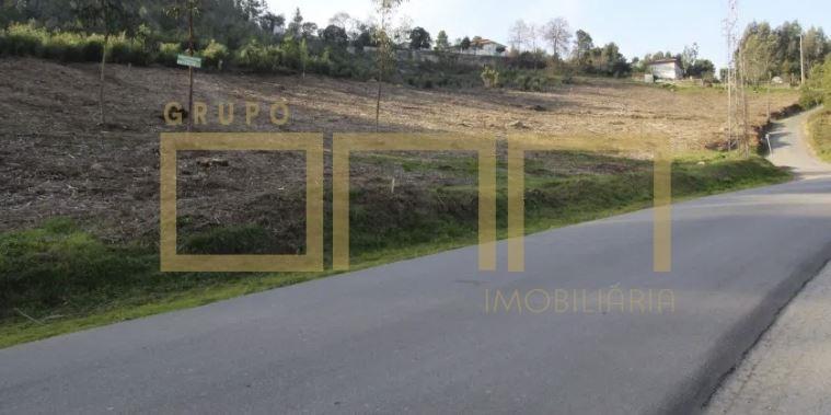 Lotes de terreno para construção de moradias individuais em Gamil e Midões, Barcelos