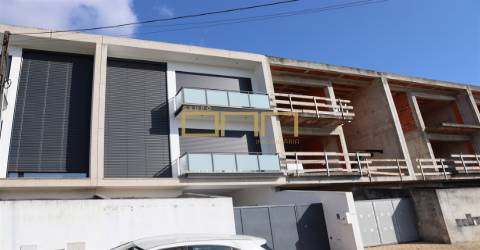 Moradia Barcelos T3 em Banda