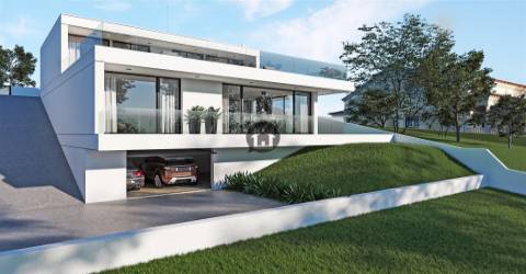 MORADIA MODERNA COM VISTA NA COSTA DE PRATA