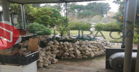 Moradia V2 + V1, nos Foros de Salvaterra