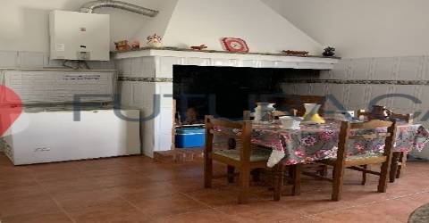 Moradia V6, em Salvaterra de Magos