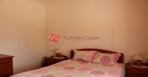 Moradia V3, em zona tranquila de Marinhais