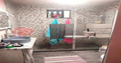 Moradia V2+2, em Marinhais