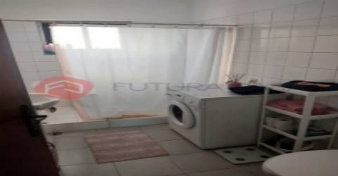 Moradia V2+2, em Marinhais