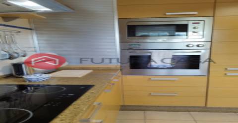 Moradia V3 em Foros de Salvaterra