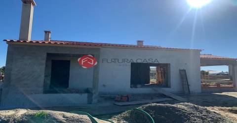 Moradia V3, em fase de iniciação