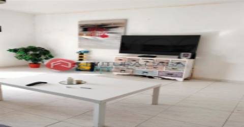 Moradia V3 com piscina, nos Foros de Salvaterra