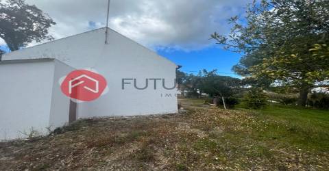 Quintinha com 2 habitações, no concelho de Coruche