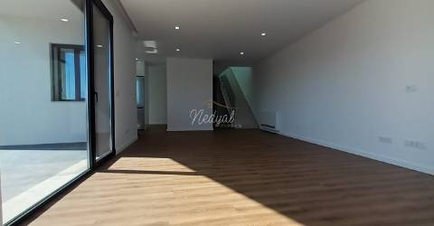 Moradia T4 com piscina exterior e uma vista panorâmica!