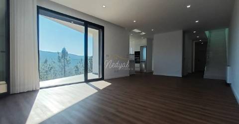 Moradia T4 com piscina exterior e uma vista panorâmica!