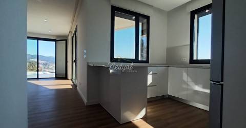 Moradia T4 com piscina exterior e uma vista panorâmica!