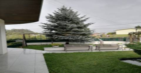 Moradia geminada T3 com piscina e logradouro em Vila Nova de Gaia