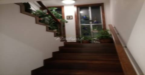 Moradia geminada T3 com piscina e logradouro em Vila Nova de Gaia