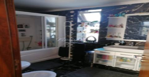 Moradia geminada T3 com piscina e logradouro em Vila Nova de Gaia