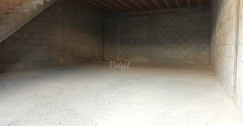 Moradia geminada T3 em estrutura para construção, Loureira, Vila Verde