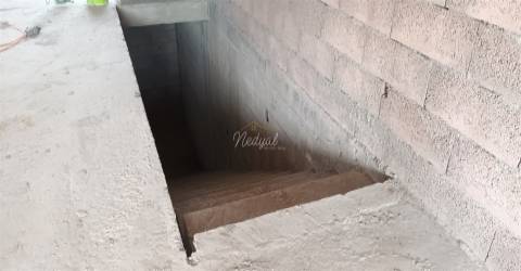 Moradia geminada T3 em estrutura para construção, Loureira, Vila Verde