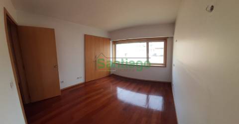 Apartamento T2 Venda em Urgezes,Guimarães