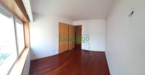 Apartamento T2 Venda em Urgezes,Guimarães