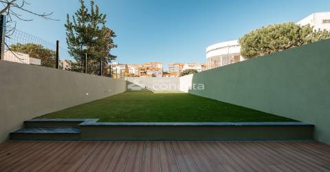 Apartamento T0 elevador centro do Porto