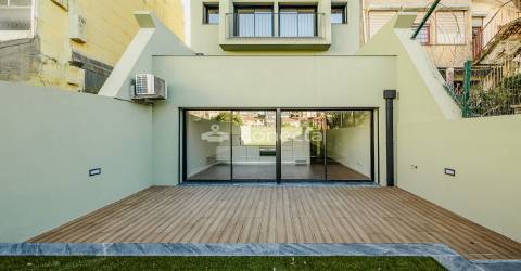 Apartamento T0 elevador centro do Porto