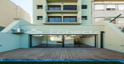 Apartamento T0 elevador centro do Porto