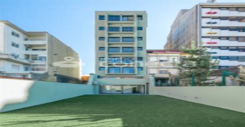 Apartamento T0 elevador centro do Porto