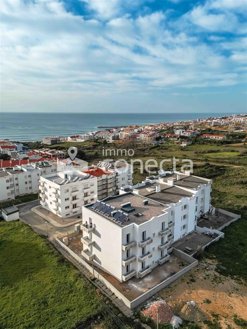 Apartamento T2 na Ericeira com elevador e garagem