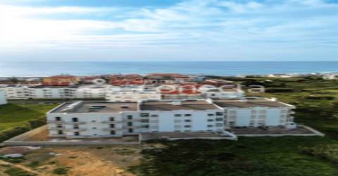 Apartamento T2 na Ericeira com elevador e garagem