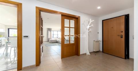 Apartamento T4 Venda em Carregado e Cadafais,Alenquer