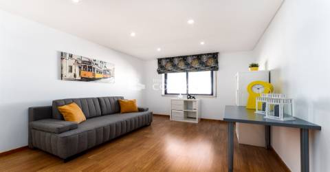 Apartamento T4 Venda em Carregado e Cadafais,Alenquer