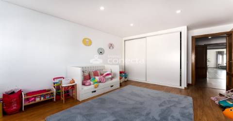 Apartamento T4 Venda em Carregado e Cadafais,Alenquer