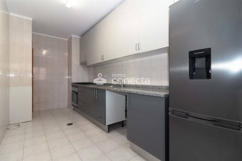 Apartamento T3 Venda em Vilar de Andorinho,Vila Nova de Gaia