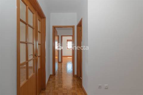 Apartamento T3 Venda em Vilar de Andorinho,Vila Nova de Gaia