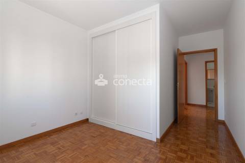 Apartamento T3 Venda em Vilar de Andorinho,Vila Nova de Gaia